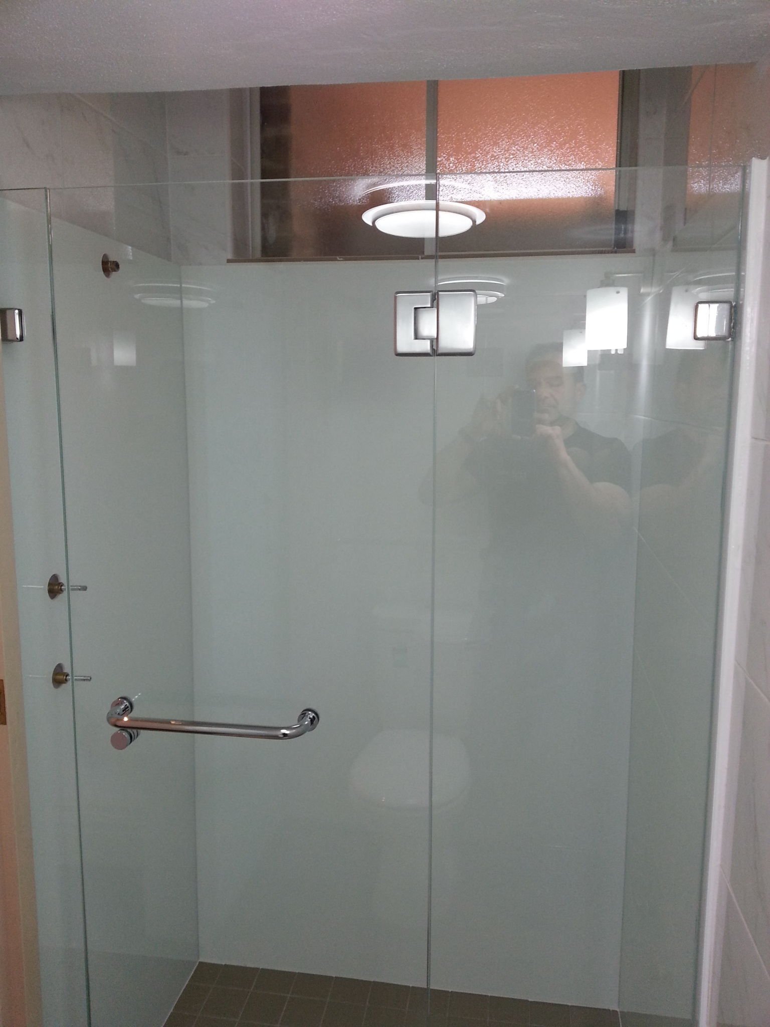 Full Wall Bathroom 3